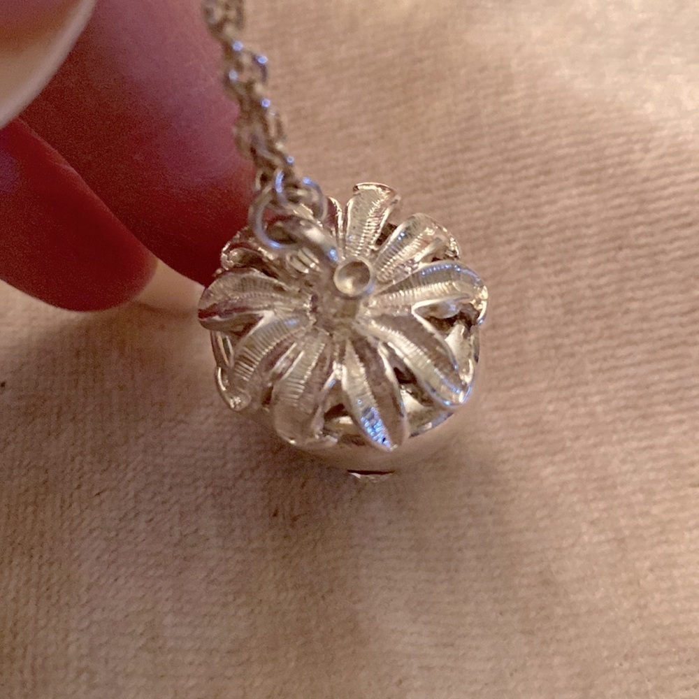 🍓Silver plated strawberry pendant w/ CZ stones, long chain necklace. - Picture 4 of 6